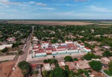 Gobernador Durazo logra certificación de Cofepris para primer Consultorio Tradicional Indígena de México en Vícam